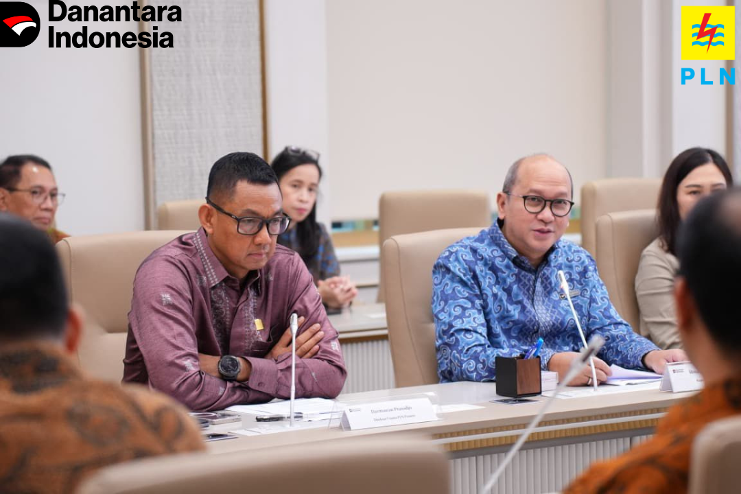 Danantara Indonesia Inisiasi Hibah PLTS Sumenep ke Pemda, PLN Siap Suplai Listrik Bersih Bagi 2.000 KK